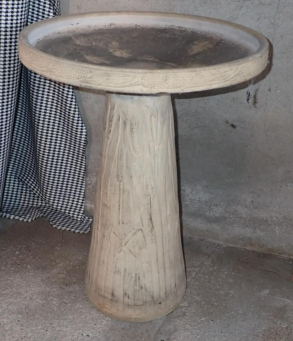 2 Piece Bird Bath (1 of 2)