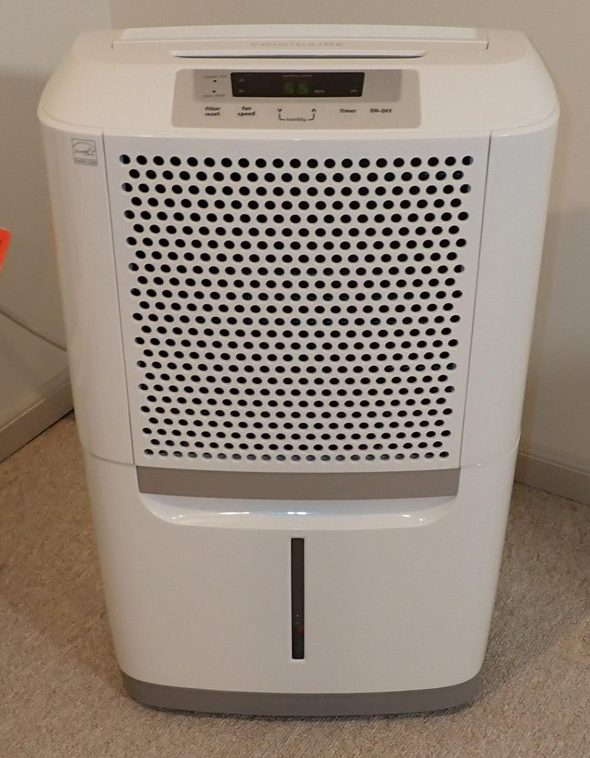 Frigidaire Dehumidifier (1 of 2)