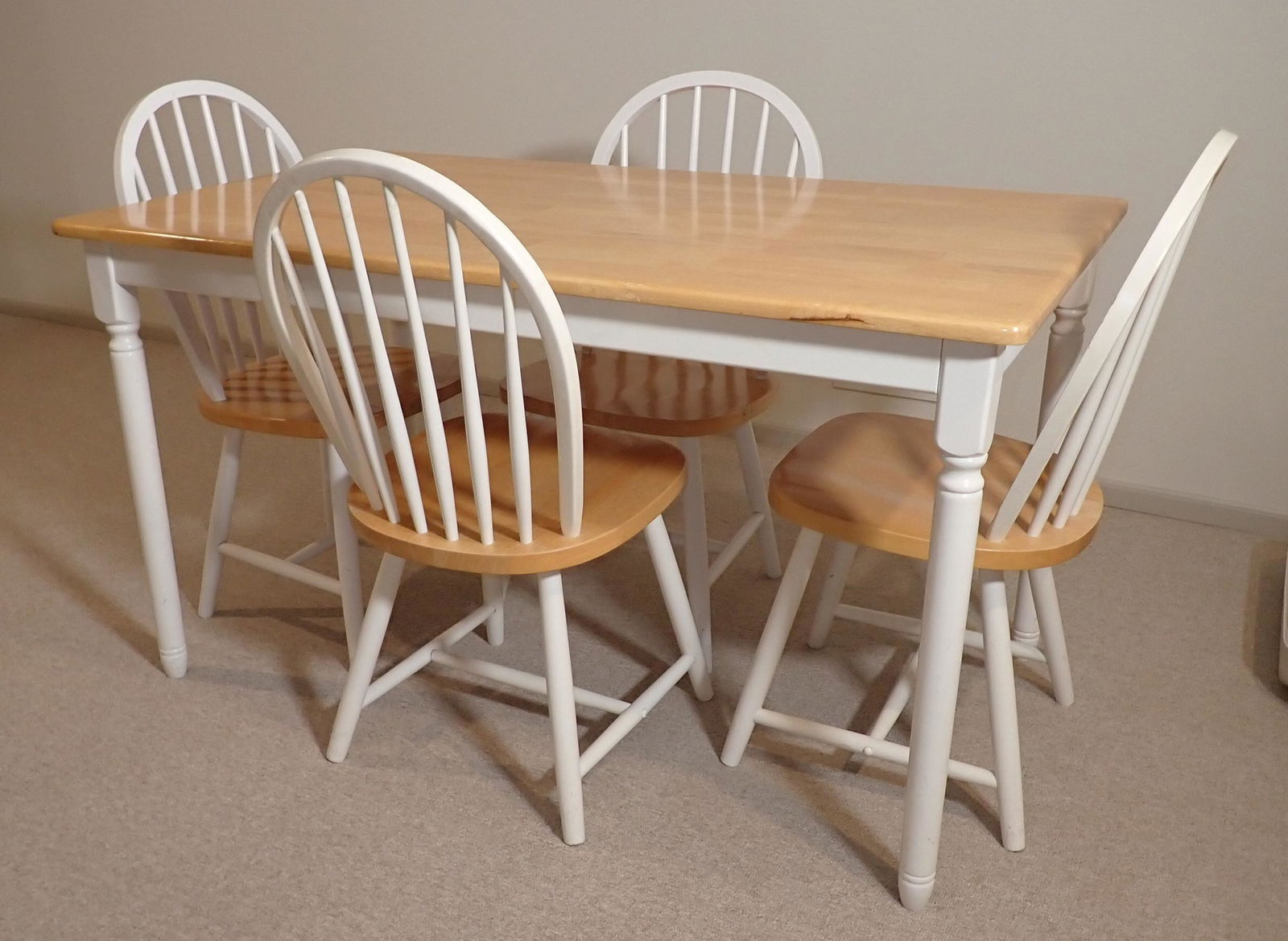Kitchen Table & 4 Chairs (1 of 4)