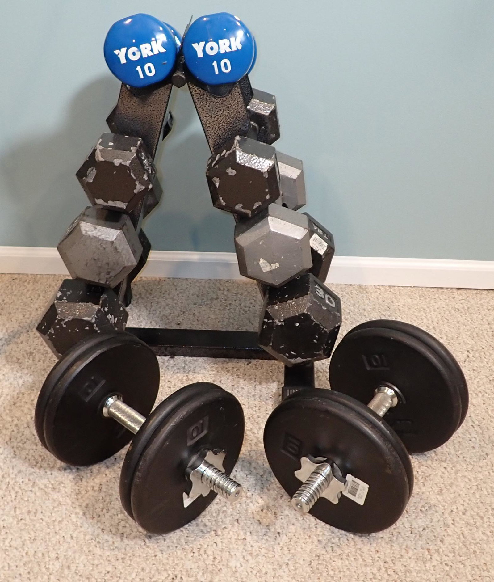 Weights & Rack: No shipping ! Buyer to bring help to remove from basement.