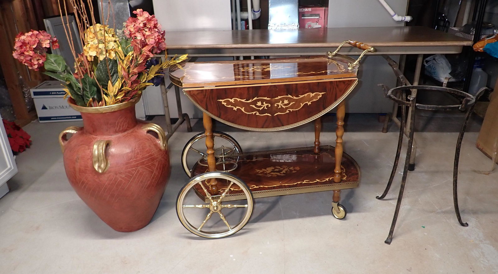 Decorator Urn Tea Cart & Plant Stand (1 of 5)