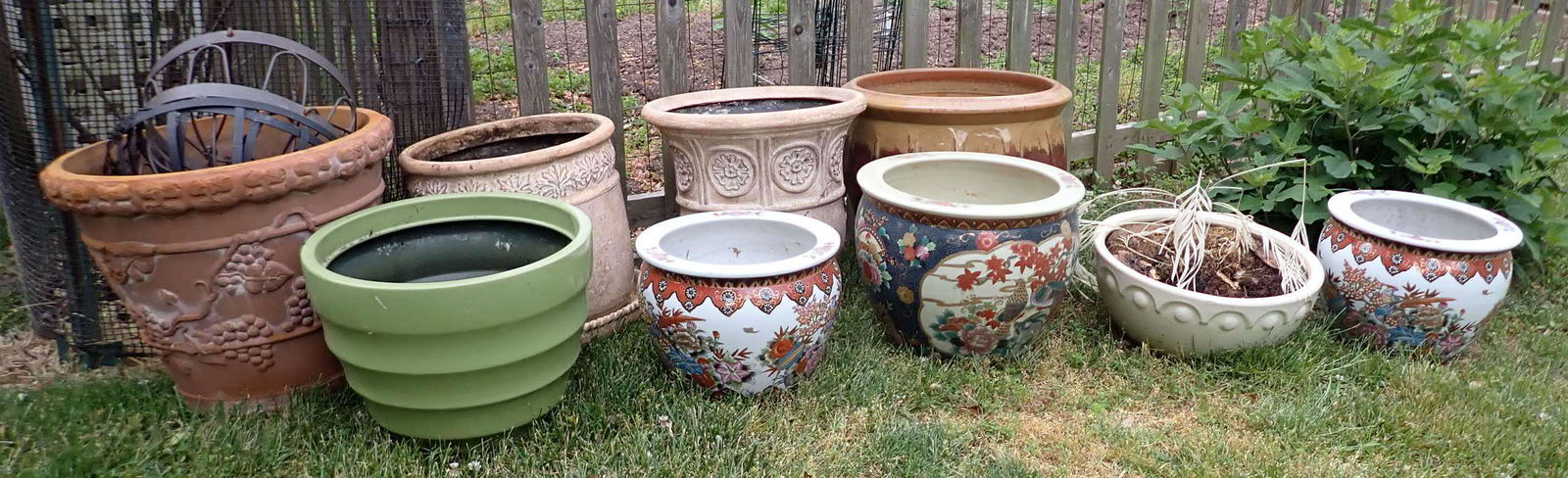 Planters (1 of 6)