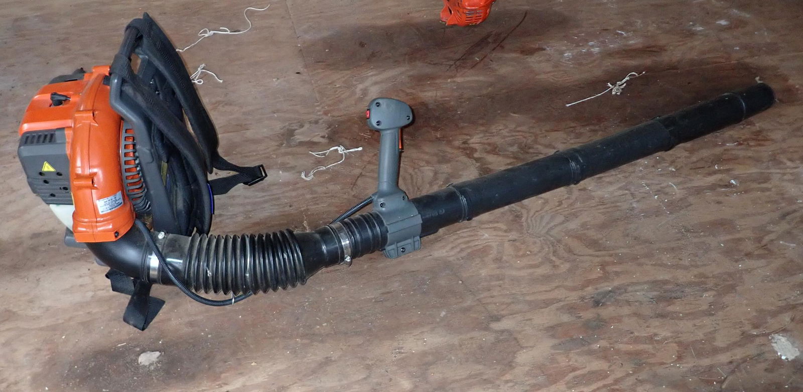 Husqvarna Leaf Blower (1 of 6)