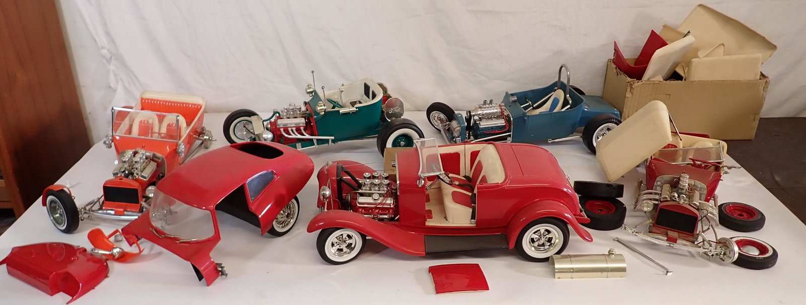 Large Scale Models For Parts or Repair (1 of 11)