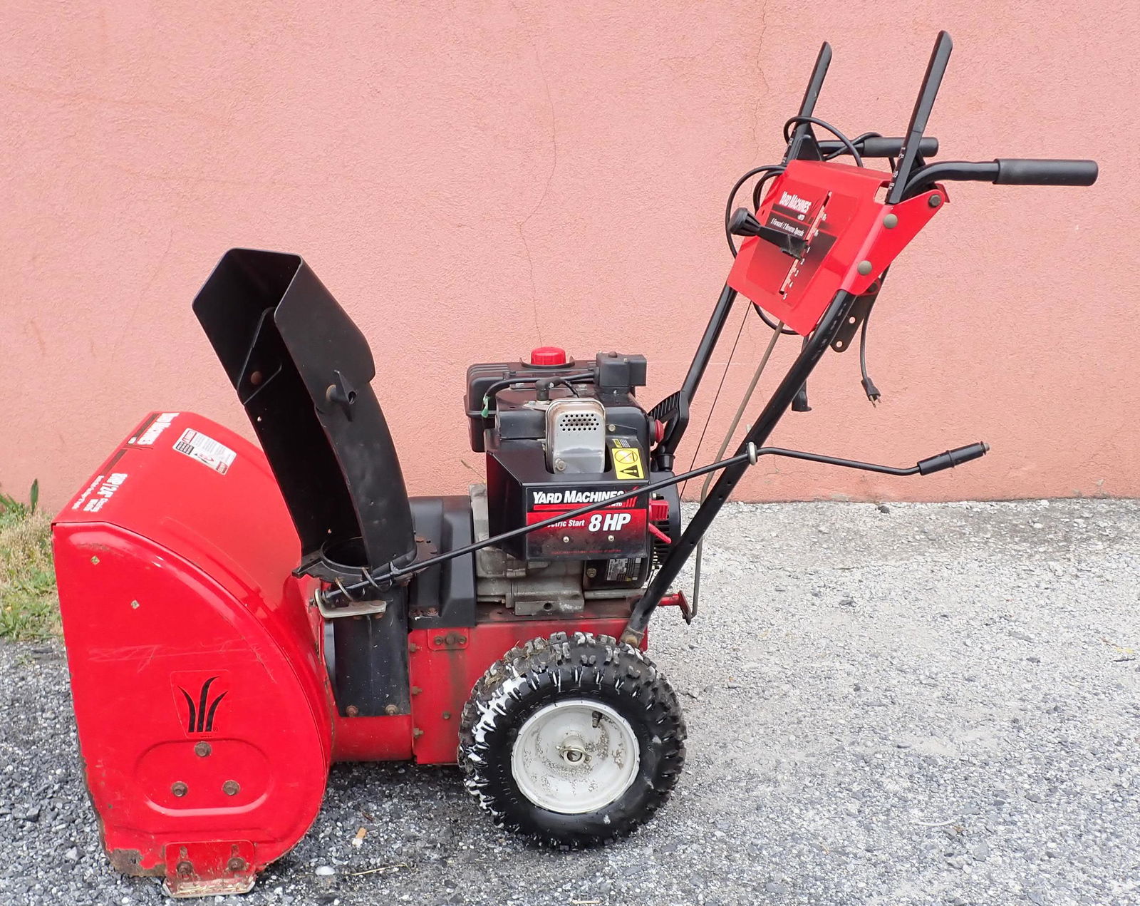 Yard Machines 8hp 24" Snowblower Auction