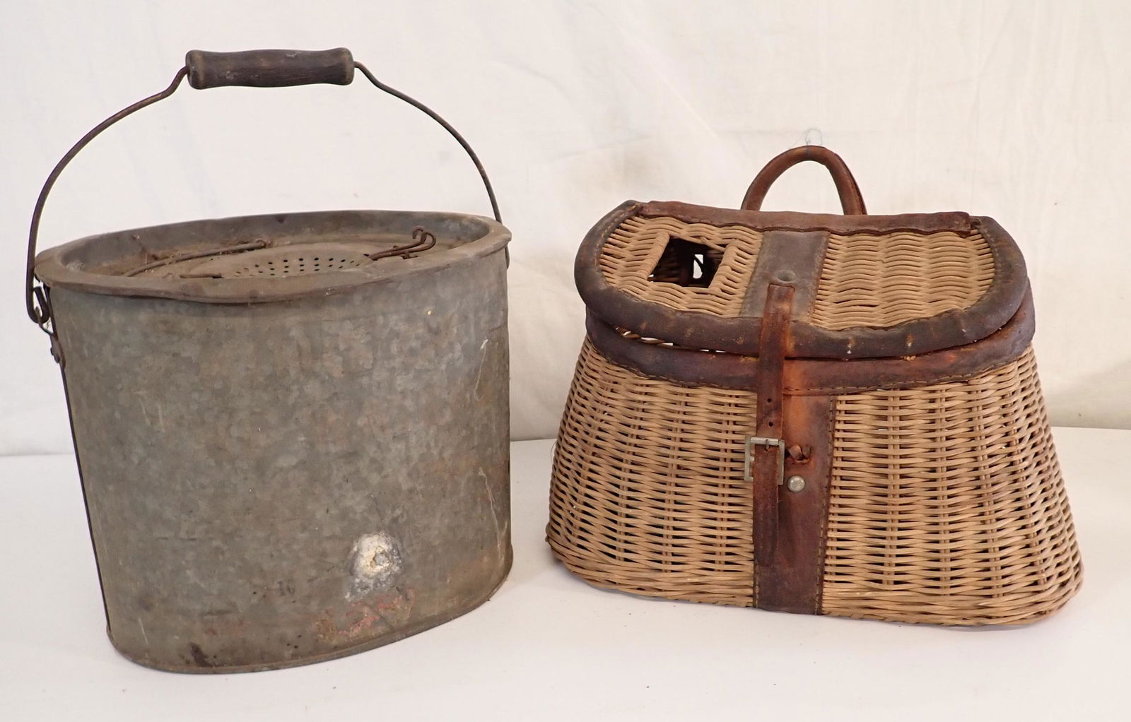 Wicker Creel Galvanized Bait Bucket (1 of 8)