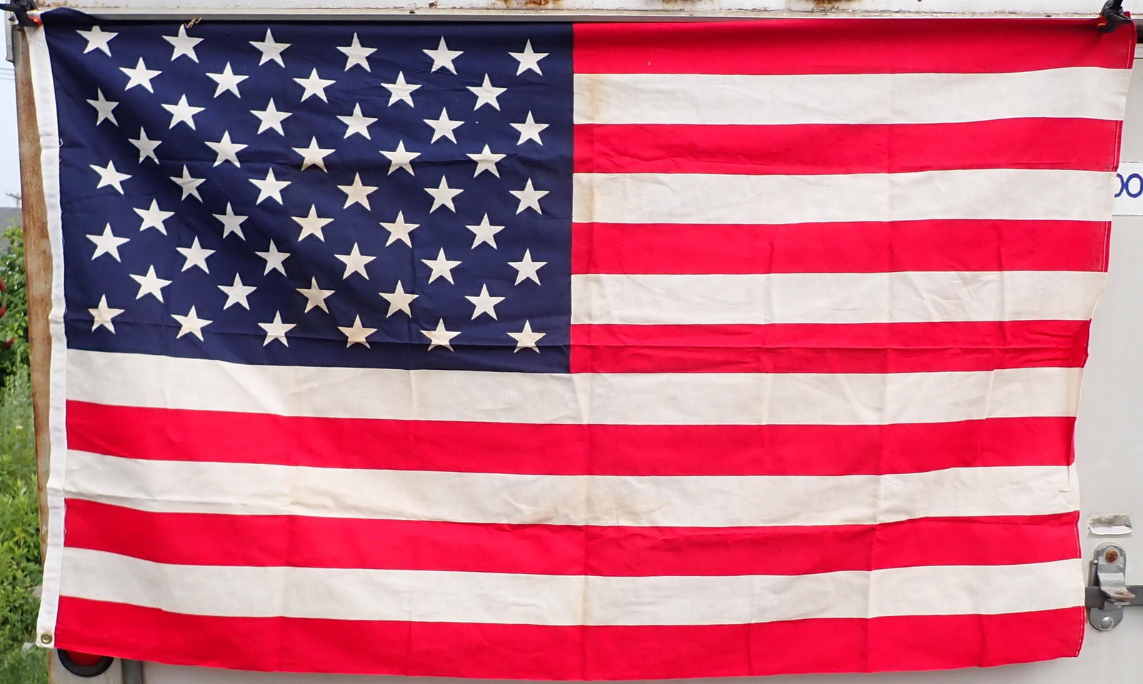 American Flag: Approx 34" x 58". Not embroidered