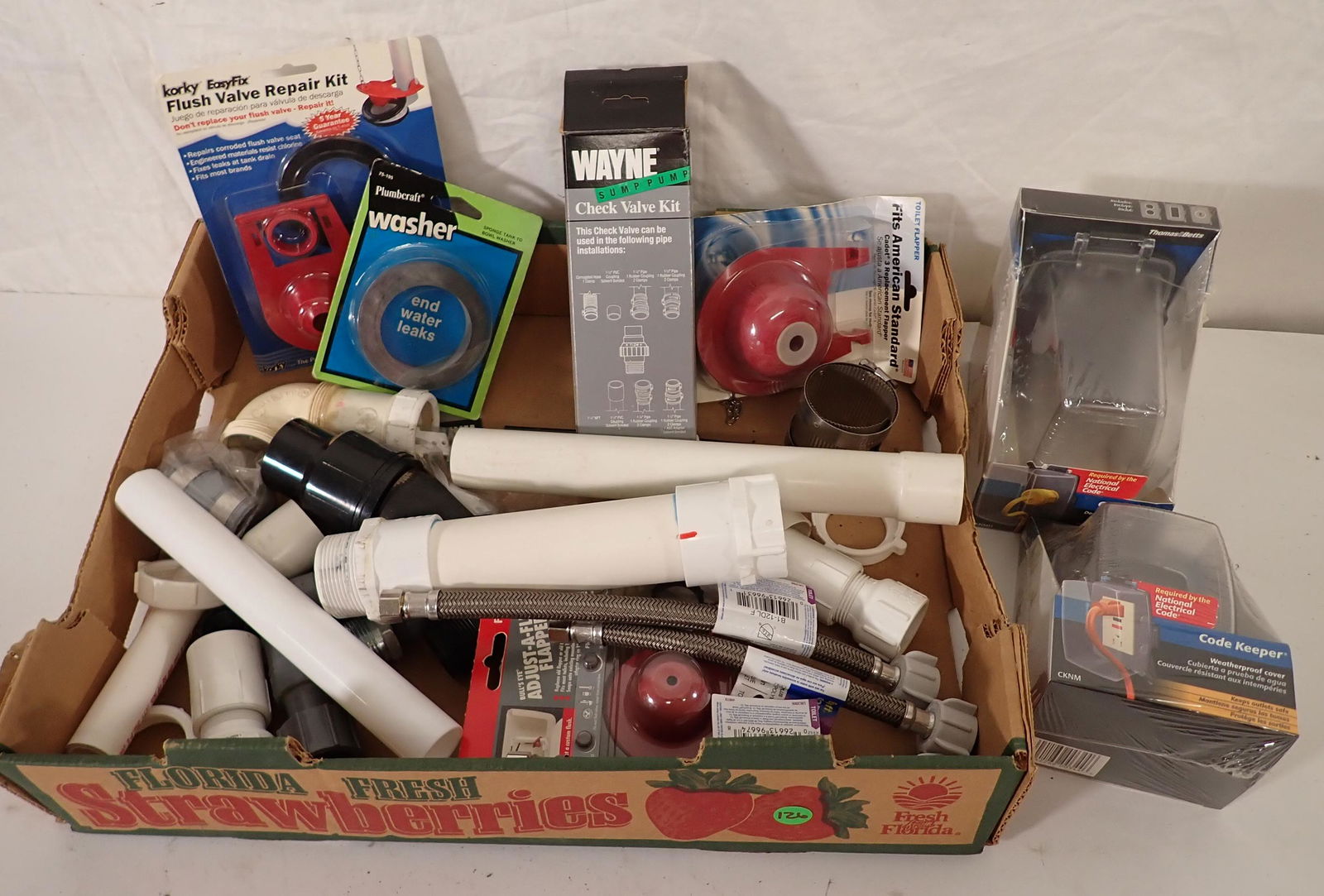 Plumbing Supplies Electrical Box Weatherproof Covers (1 of 3)