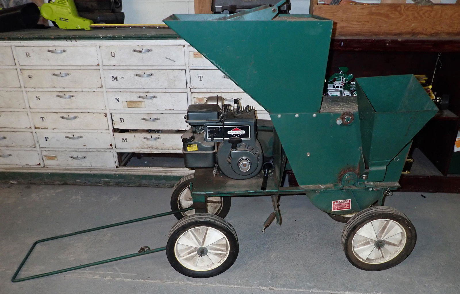 Kemp Mulcher w/ Briggs & Stratton Engine (1 of 6)