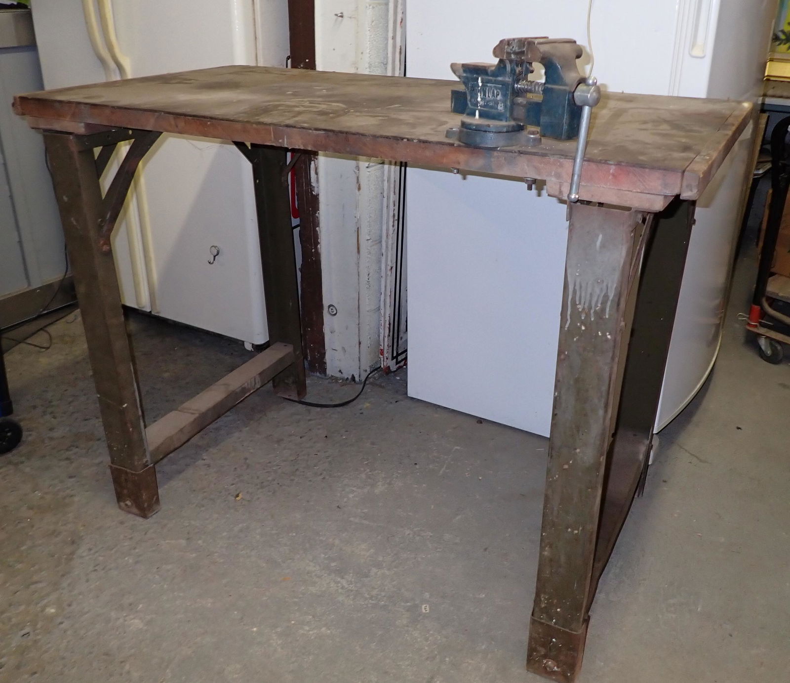 Workbench & Dunlap Vise (1 of 3)