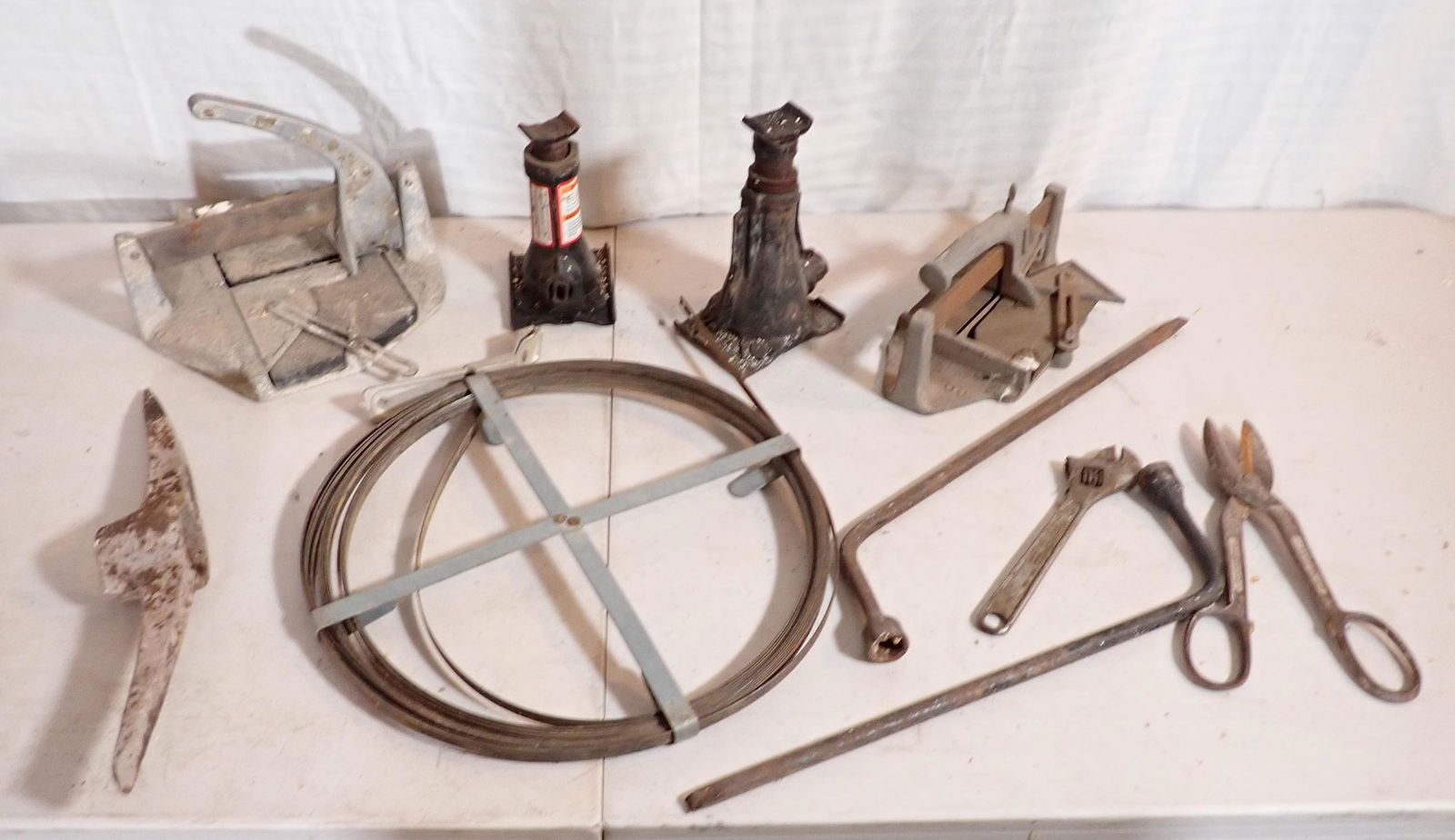 Snake Jacks Tile Cutters Misc Tools (1 of 4)