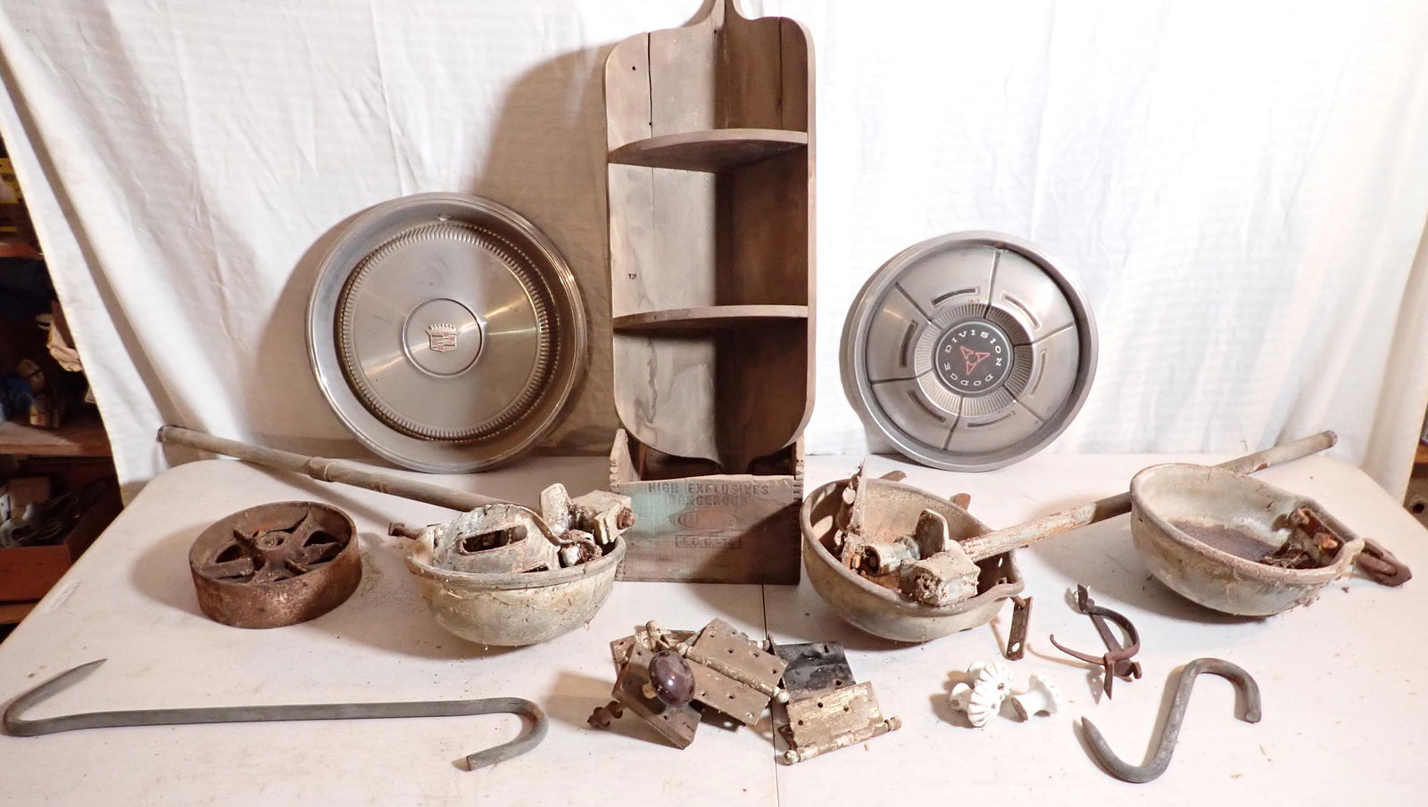 Cow Waterers Door Knob Hubcaps Misc (1 of 8)