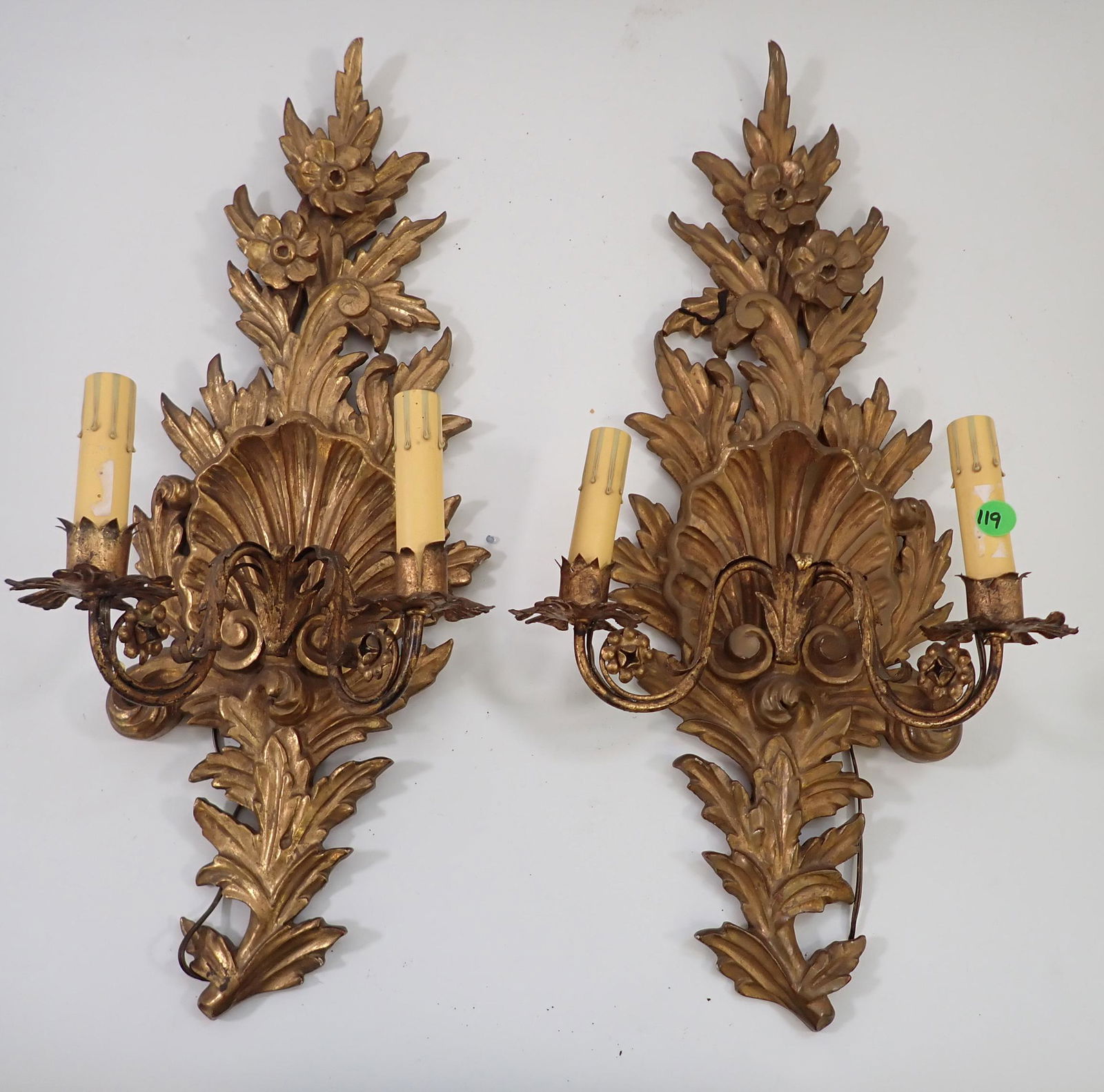 Pair of Wooden Gold Gilt Wall Sconce (1 of 6)