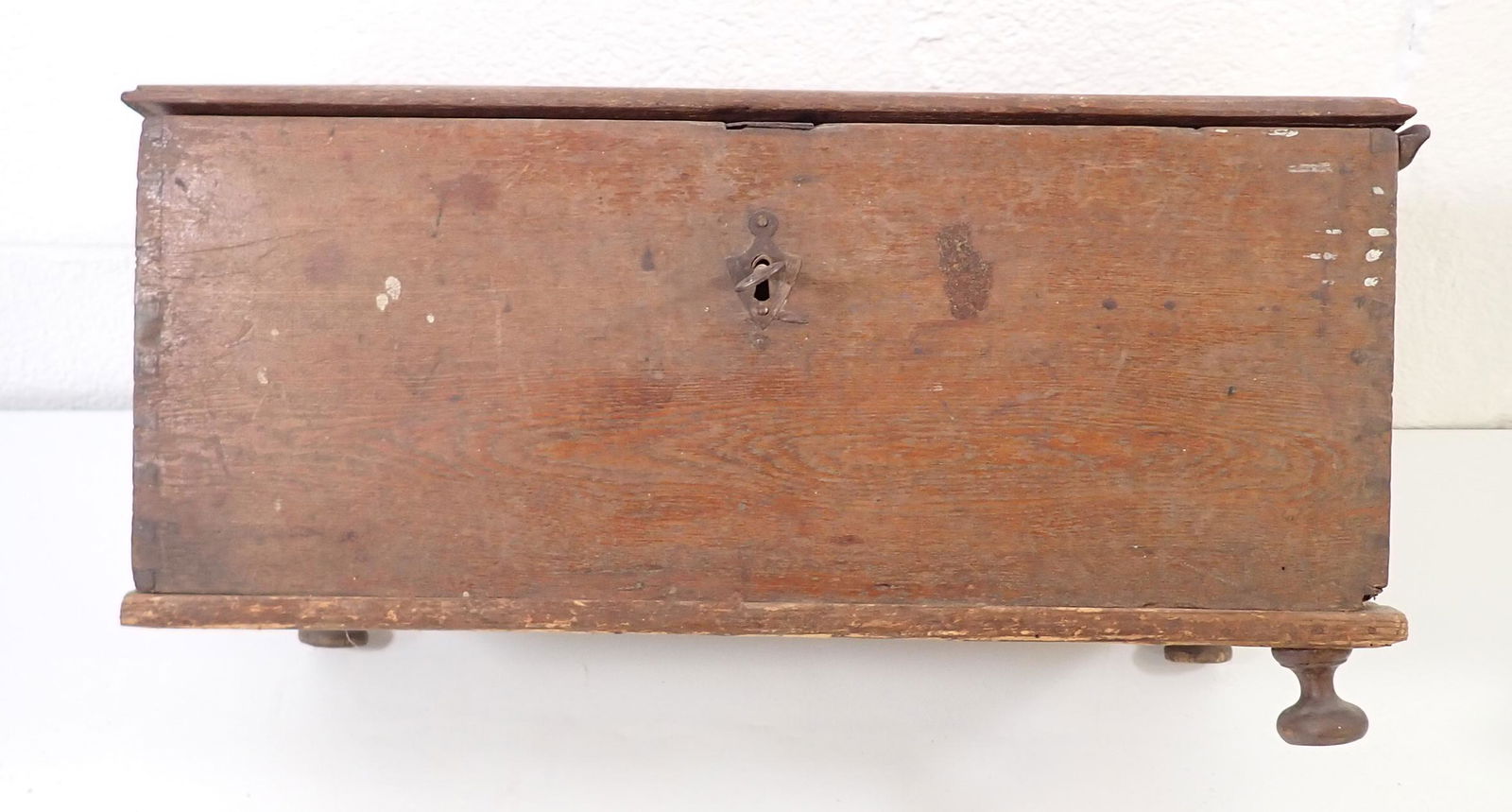 Doll Blanket Chest w/ Strap Hinges & Lock (1 of 11)