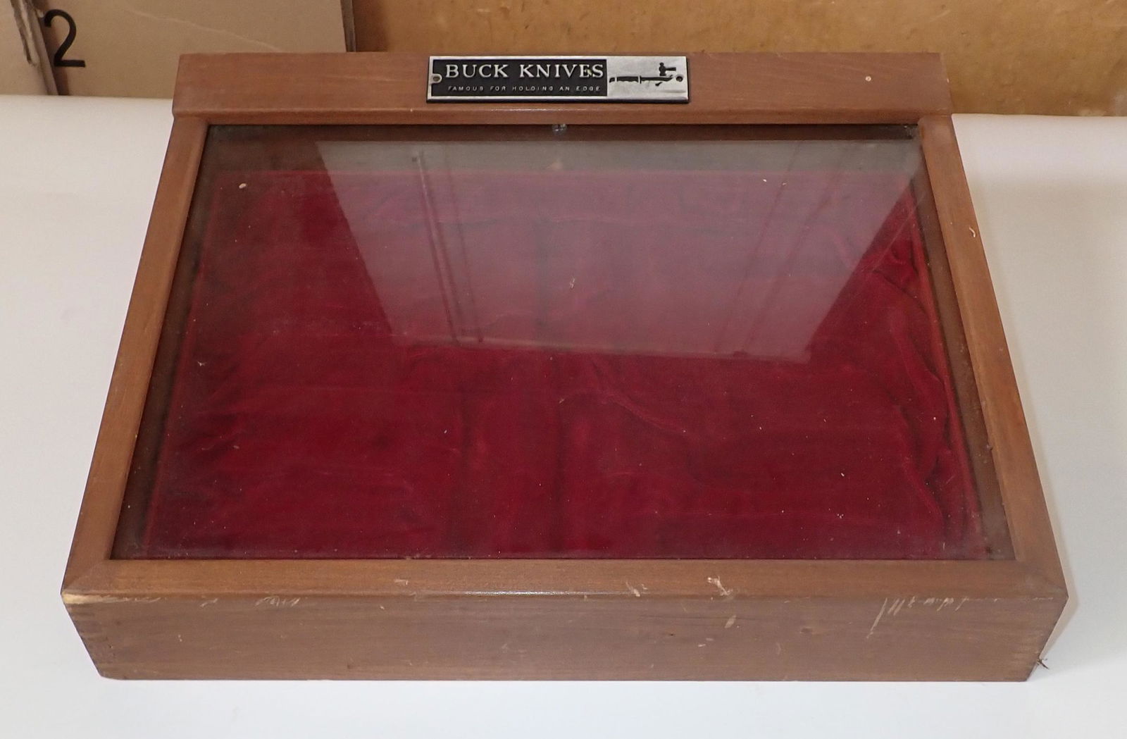 Buck Knives Dealer Display Case (1 of 6)