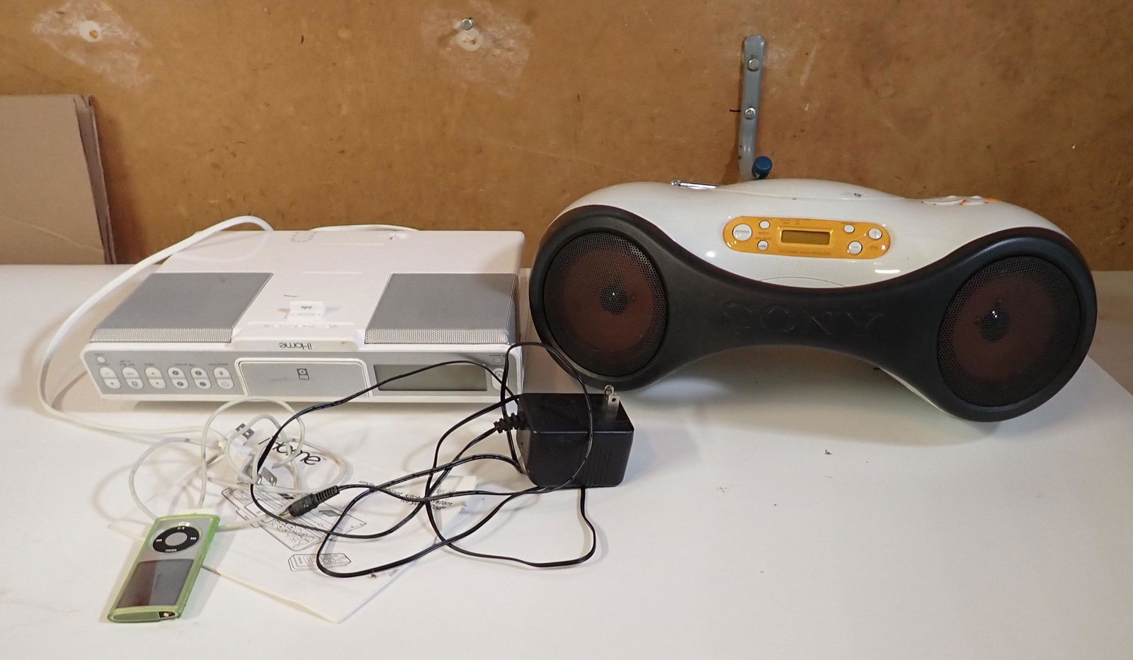 Ihome Sony Radio & Ipod (1 of 6)
