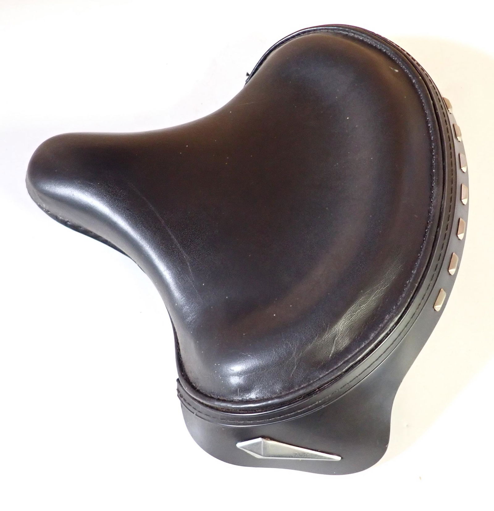 Deluxe Saddle Seat 52006-478: Harley Davidson ?
