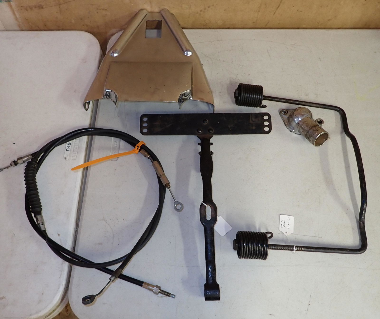 Motorcycle Spring Yoke Seat T Misc Parts (1 of 4)