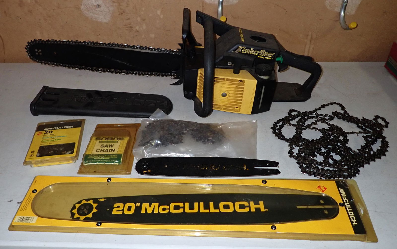 McCulloch Chainsaw (1 of 7)