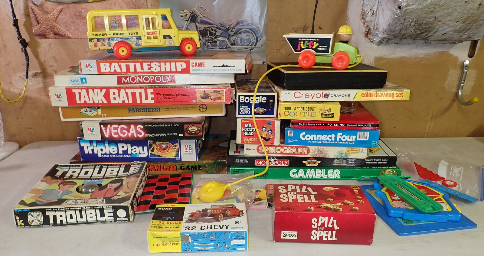 Board Games Fisher Price Toys Palmer Model: We do not guarantee they are complete. No shipping ! Must take all.