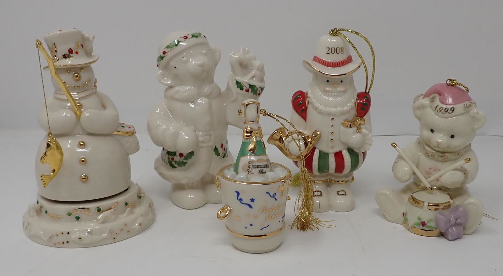5 Lenox Bear Figurines incl Snowman Music Box (1 of 3)