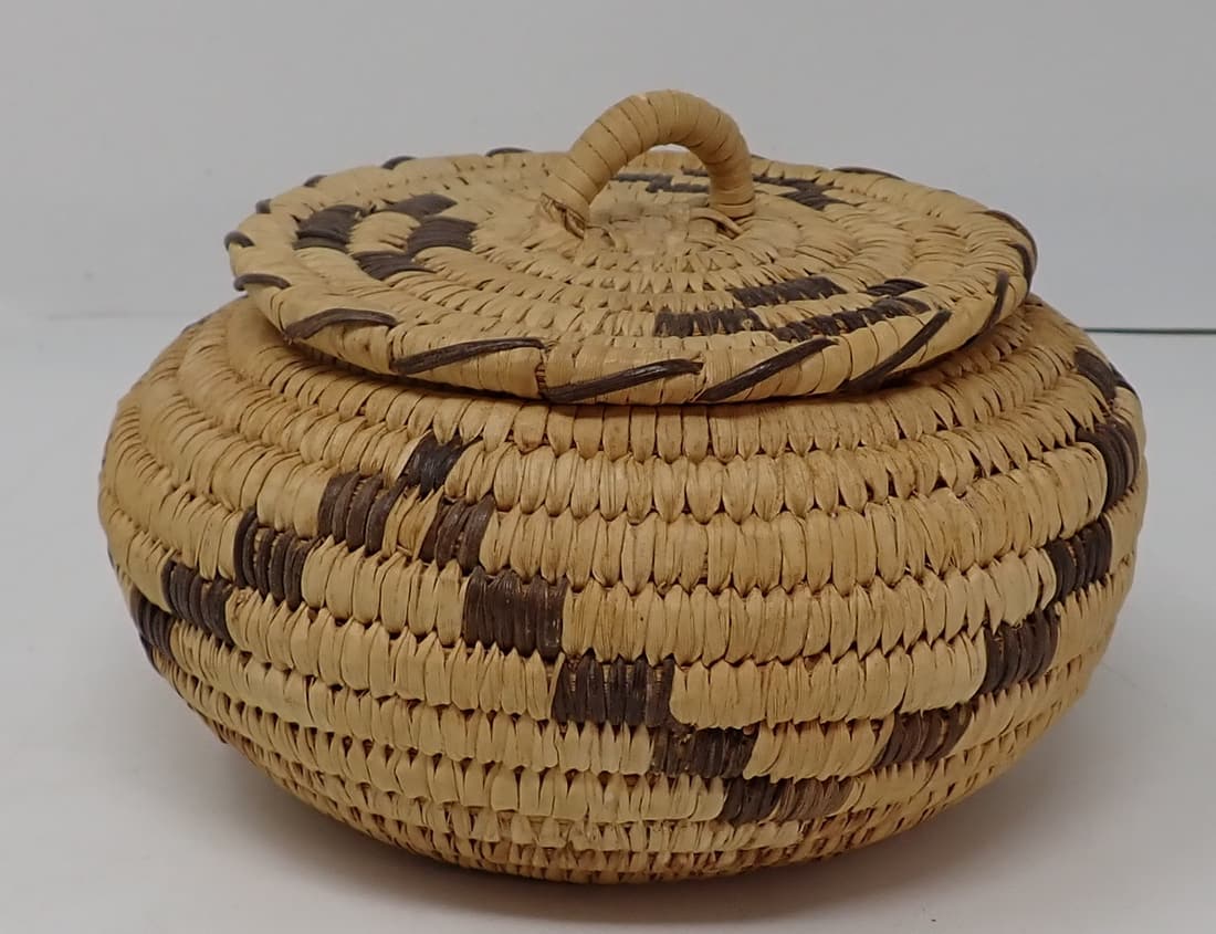 Indian Style Basket: Approx 6" in diameter and 4 1/4" tall.