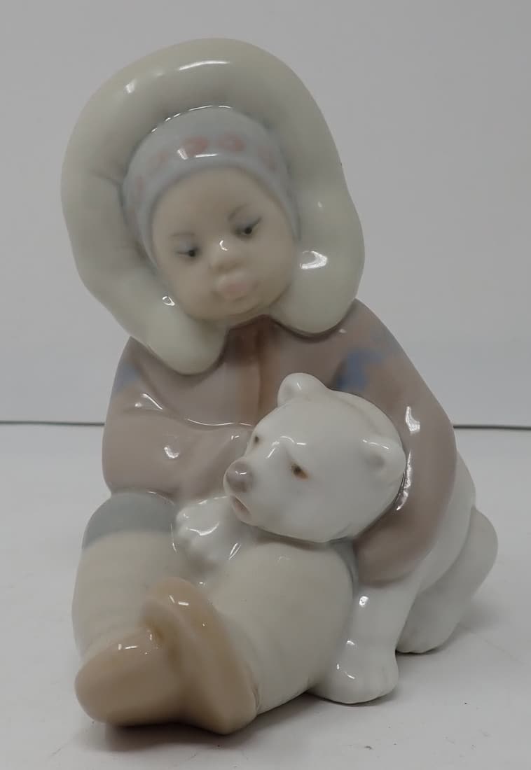 Lladro Eskimo w/ Polar Bear (1 of 2)