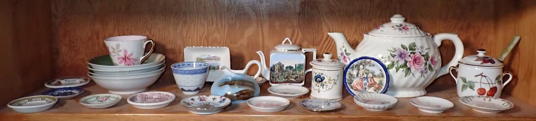 Bone Dishes Shelley England Creamer & Misc: Teapot is approx 6 1/2" tall. NO SHIPPING