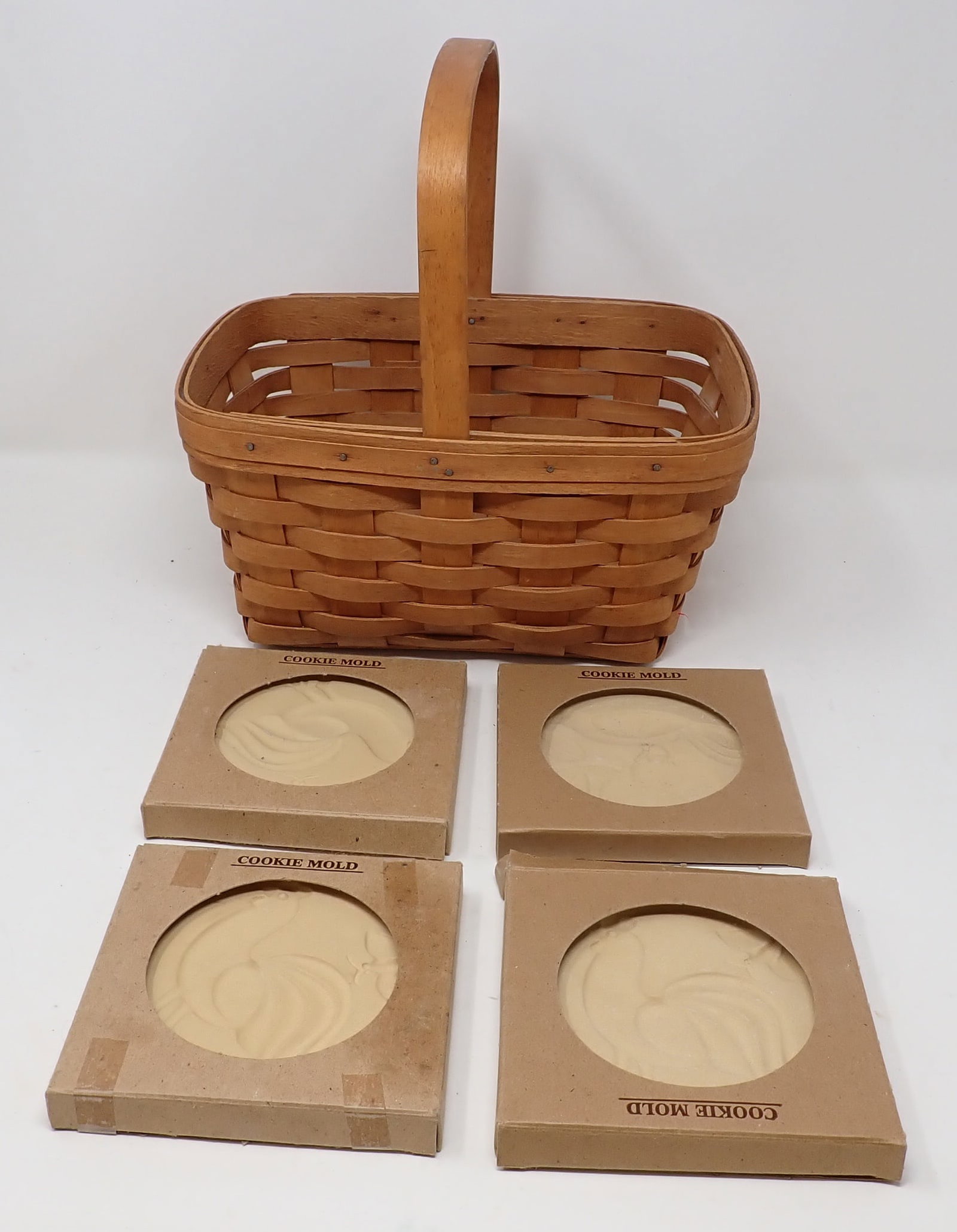4 Longaberger Cookie Molds & 1992 Basket (1 of 4)