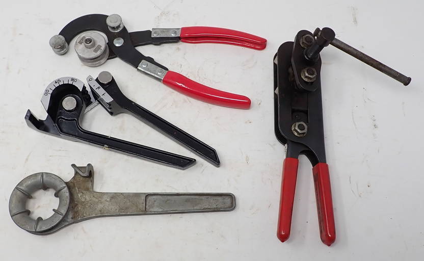 Tubing Benders And Flaring Tool