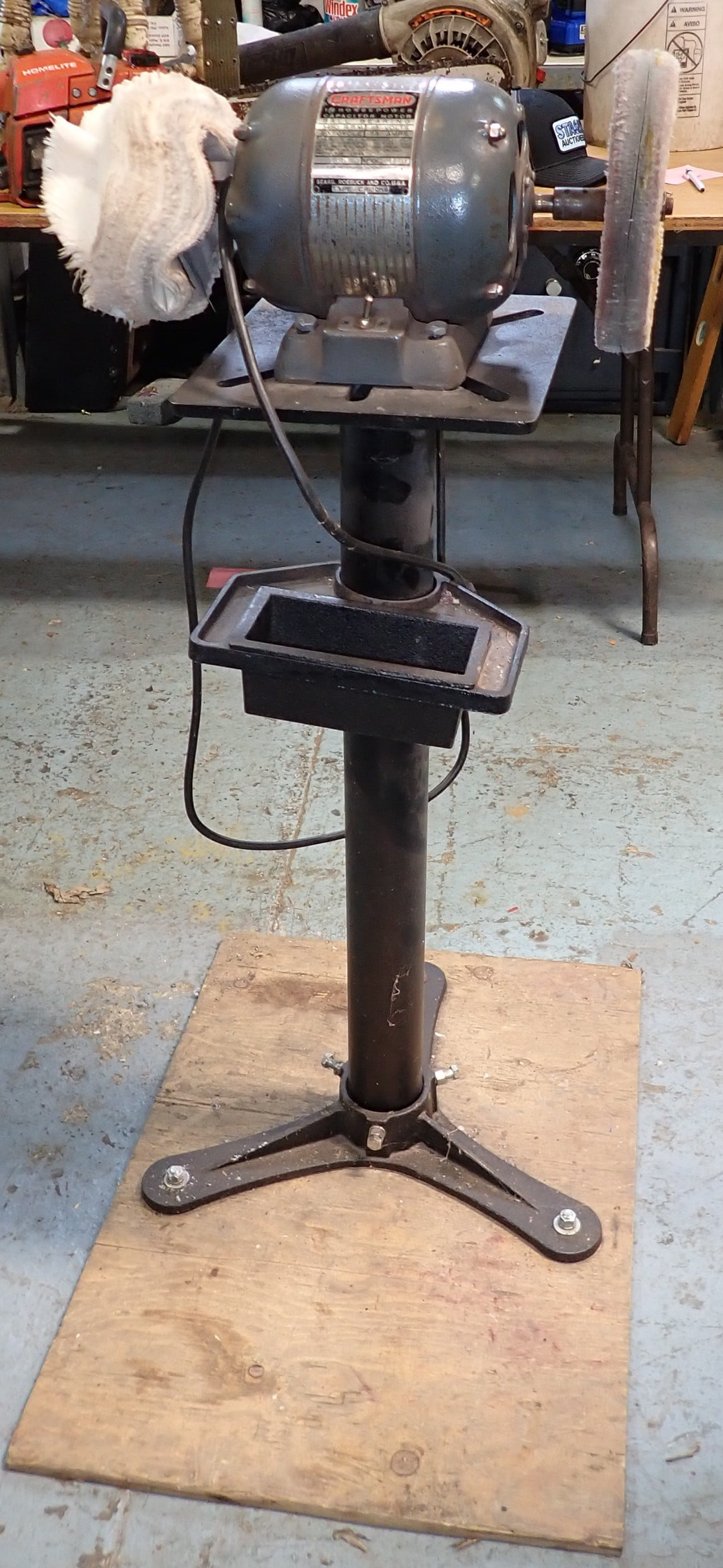 Craftsman 1/2hp Buffer (1 of 4)