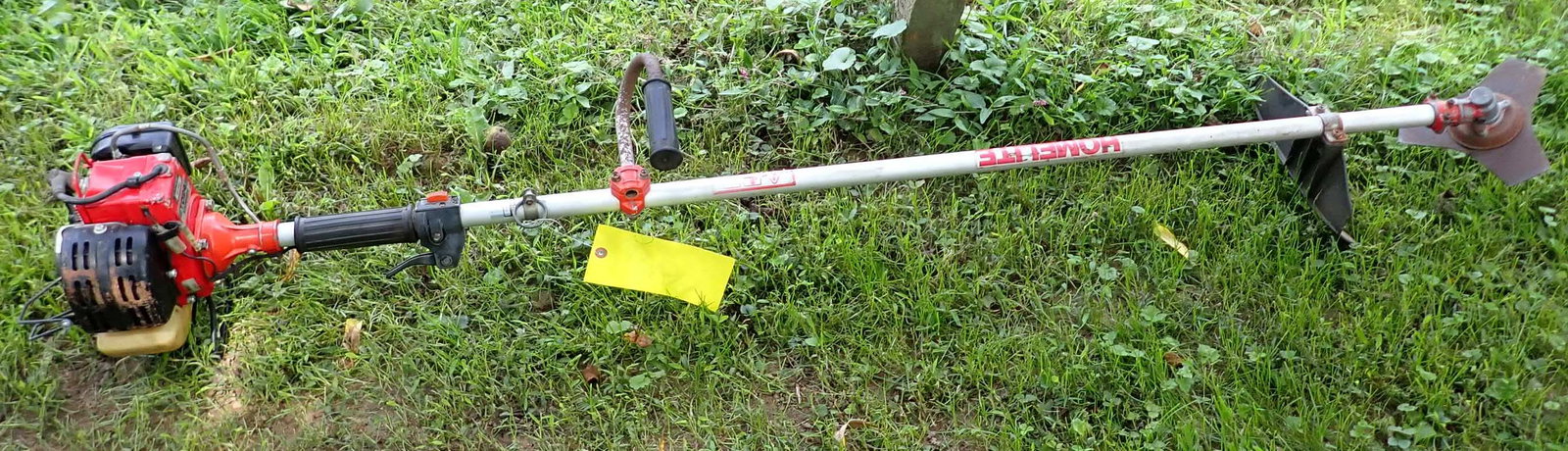 Homelite Weed Cutter (1 of 4)