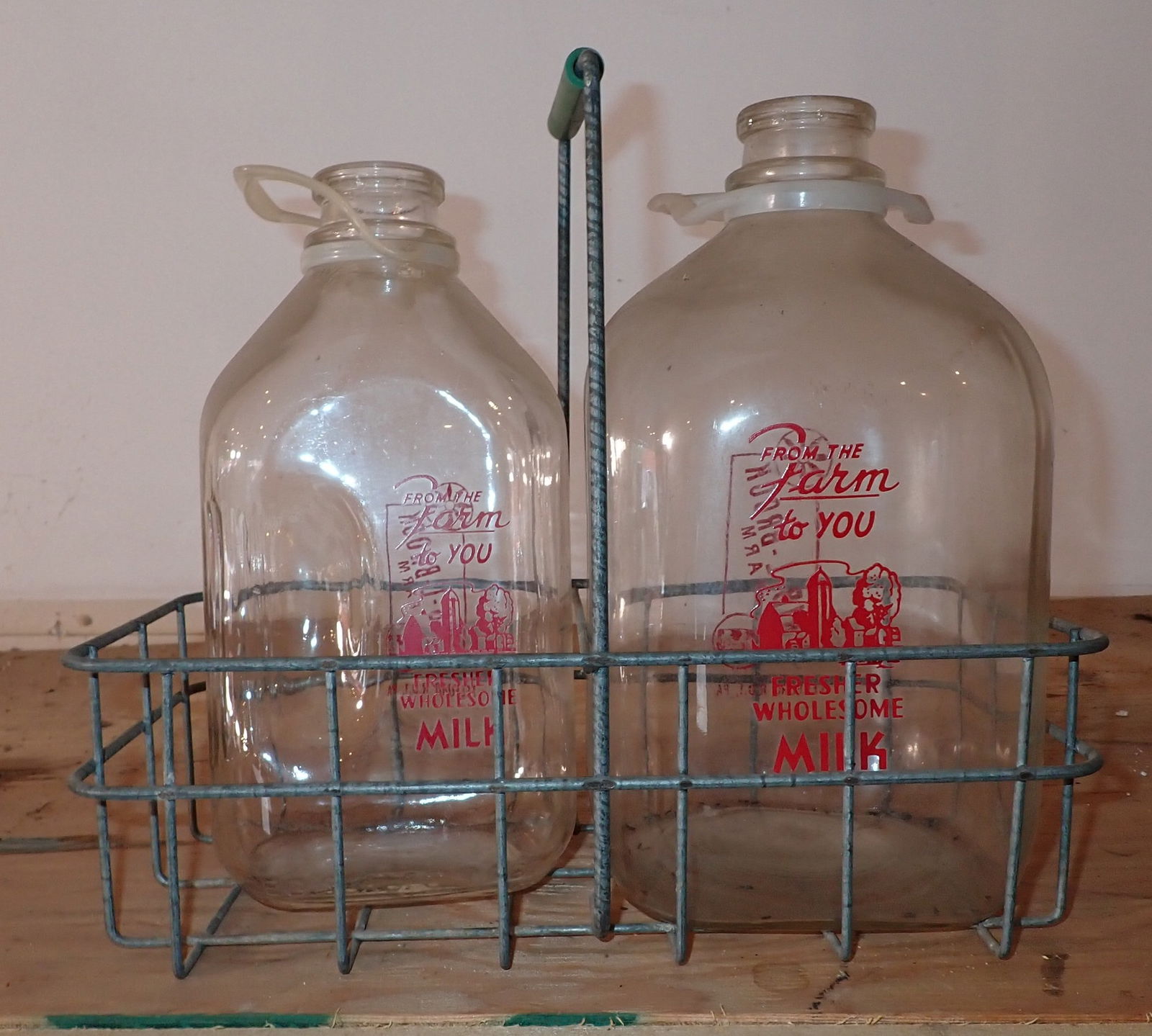 Rib-L-Brook Milk Bottles & Carrier (1 of 2)