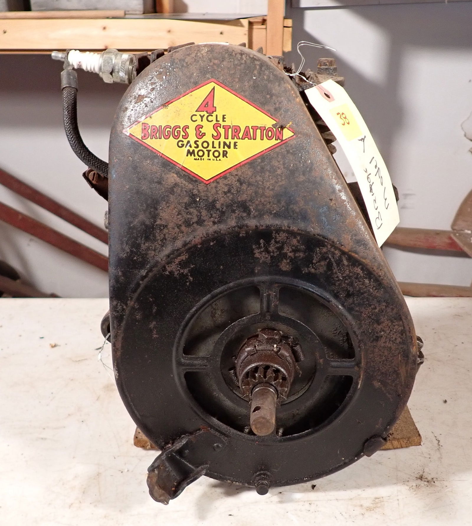 Briggs & Stratton Model Y Small Engine (1 of 7)