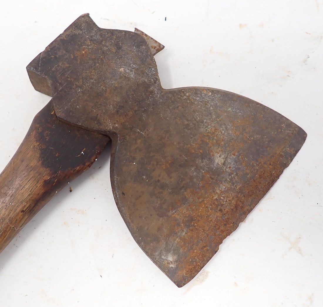Axe: Head is approx 5" x 6 1/2". Total length is apprx 16 1/4".