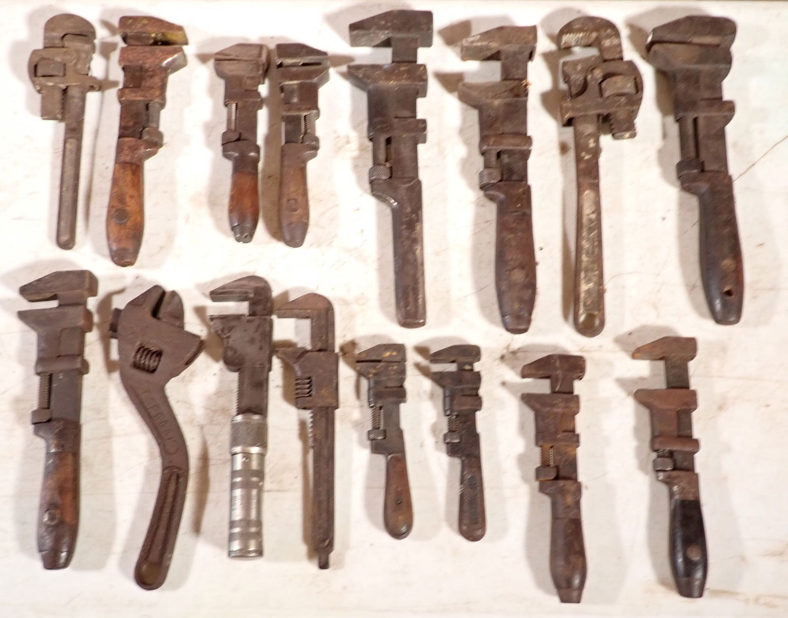 Antique Pipe Wrenches (1 of 5)