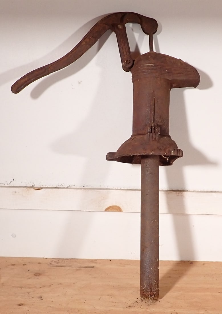Antique Red Jacket Well Pump (1 of 3)