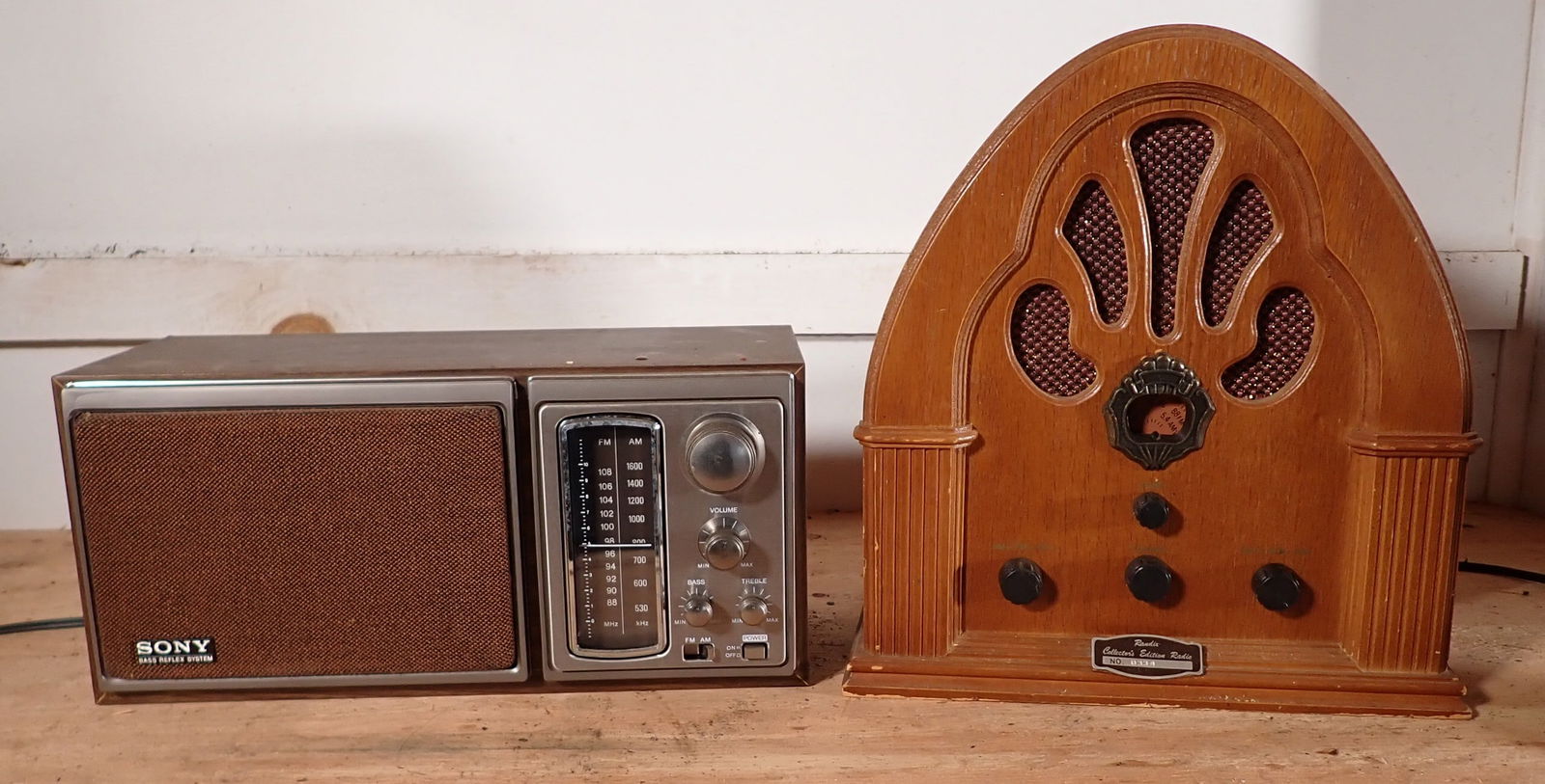 Randix Collectors Edition & Sony Radios (1 of 4)