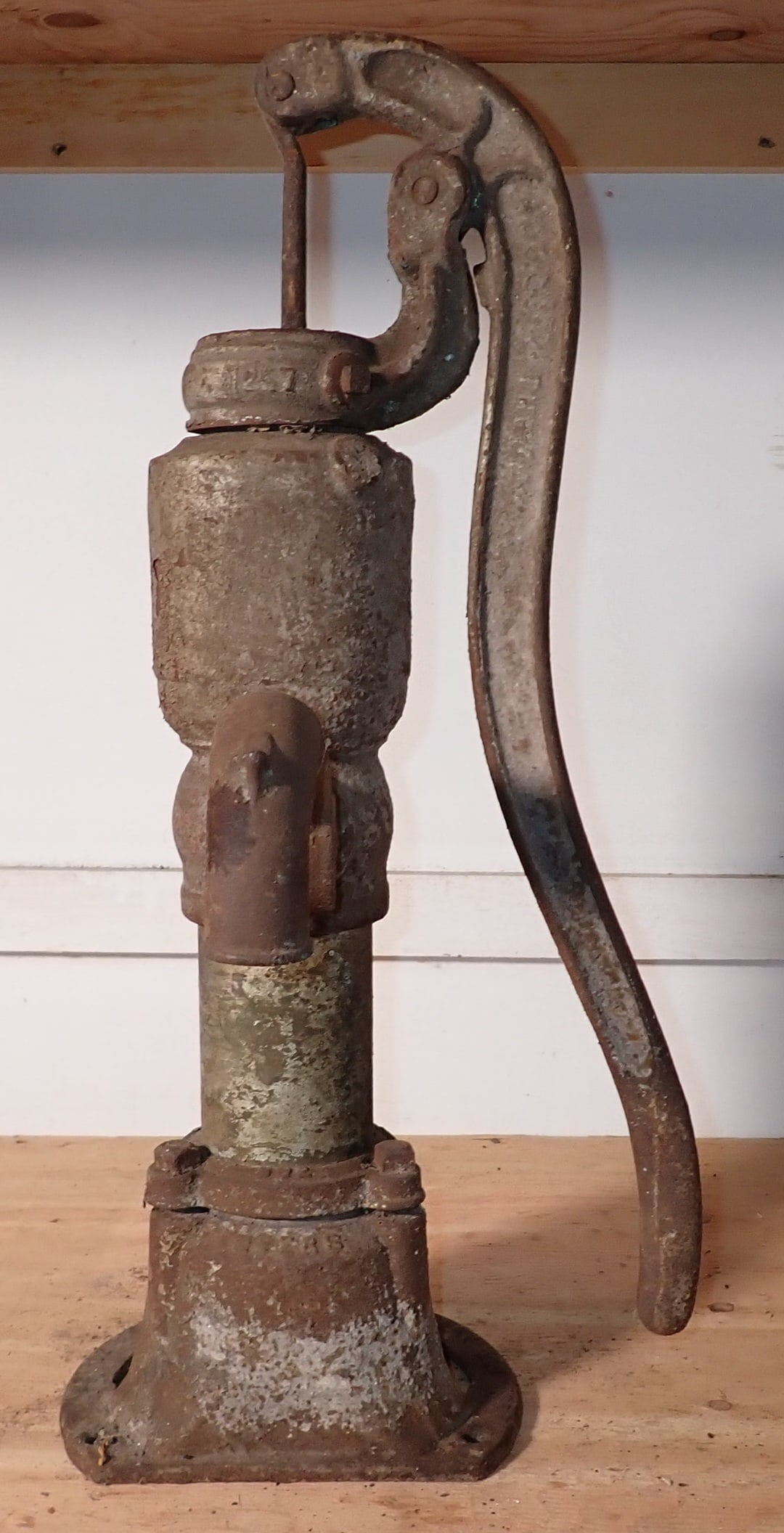 1888 Myers Cast Iron Well Pump (1 of 4)