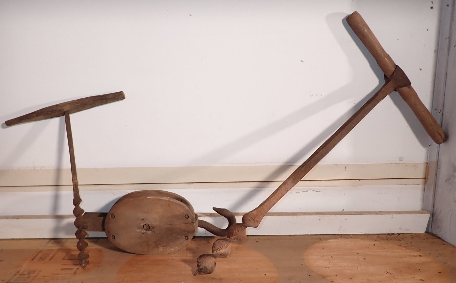 Pulley & Hand Augers: Largest auger is apprx 1 5/8" in diameter and 27" long. NO SHIPPING
