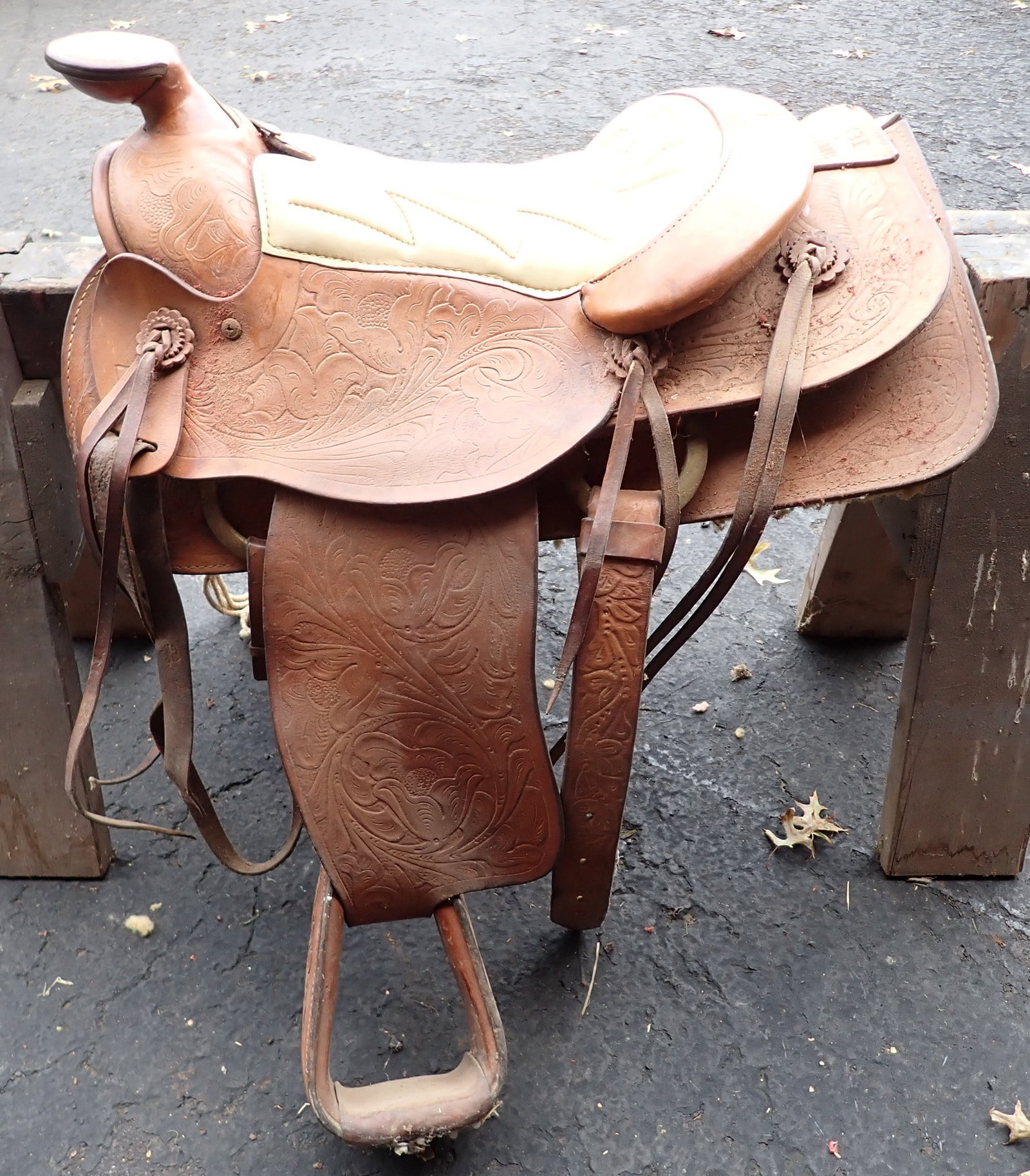 Saddle King of Texas Horse Saddle: No Shipping