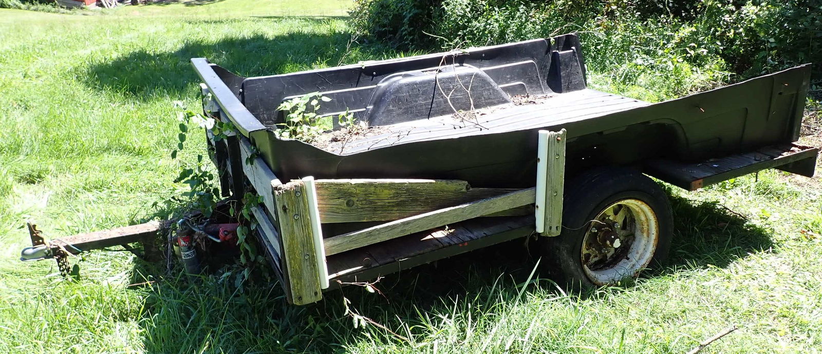 Utility Trailer (1 of 4)