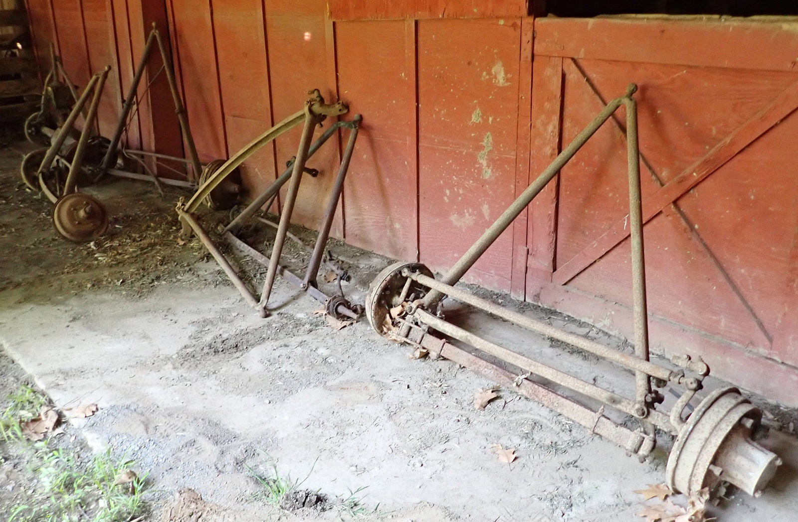 5 Antique Ford Front Ends and Rear (1 of 5)