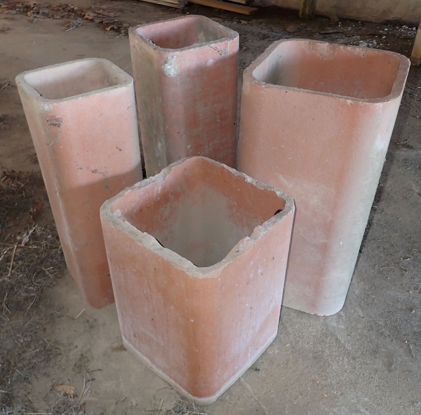 4 pcs Terracotta Chimney Pipe (1 of 2)