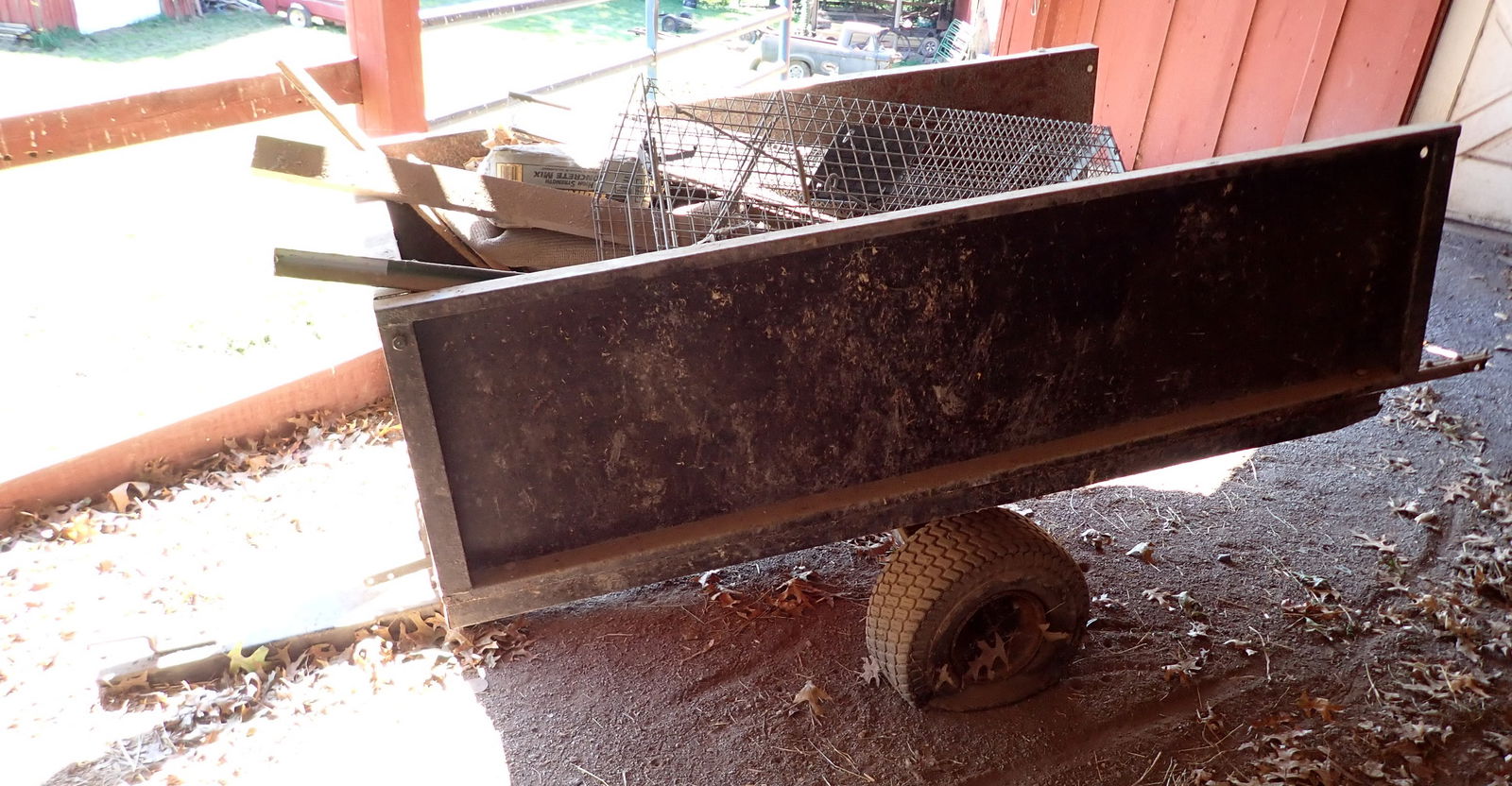 Garden Tractor Cart Animal Trap & Misc (1 of 2)