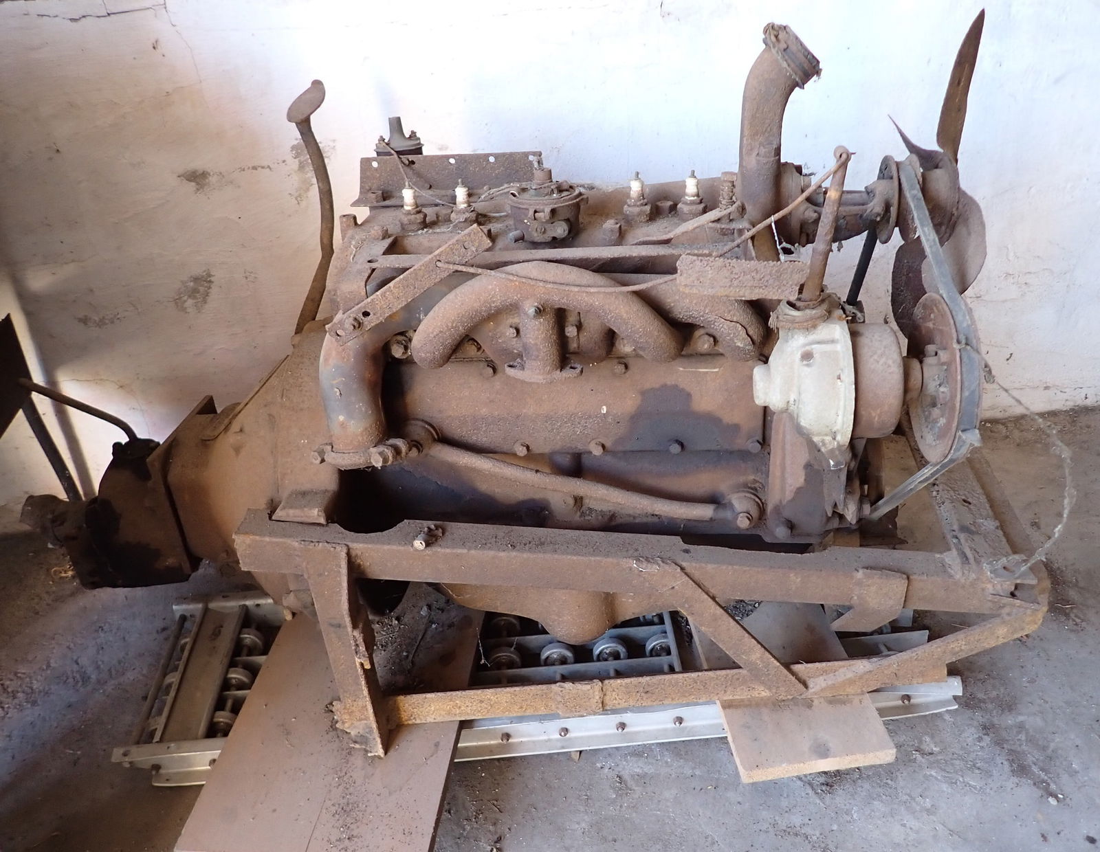 Ford Model A Motor (1 of 3)