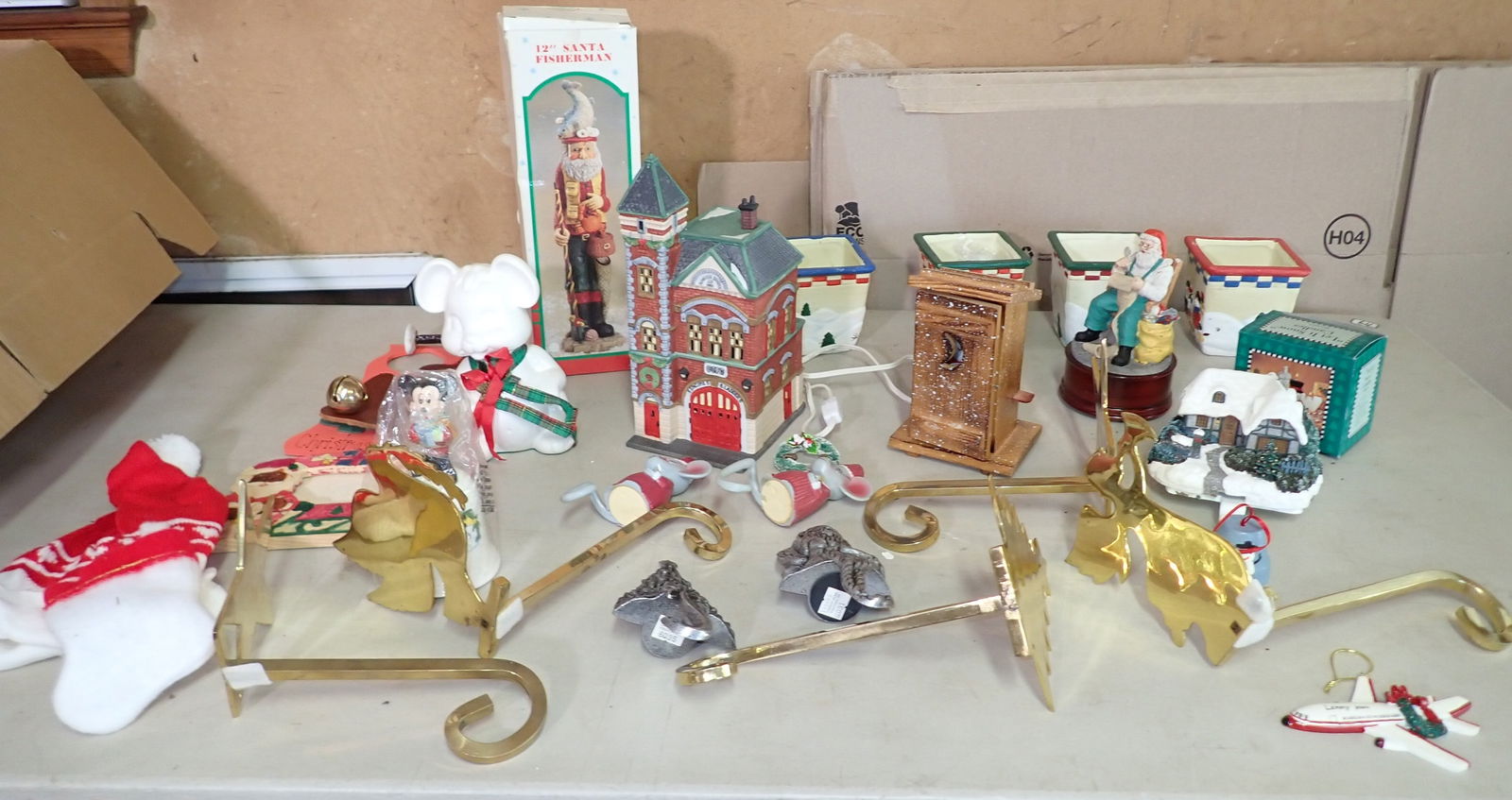 Stocking Holders Dept 56 Misc Christmas Decorations (1 of 7)