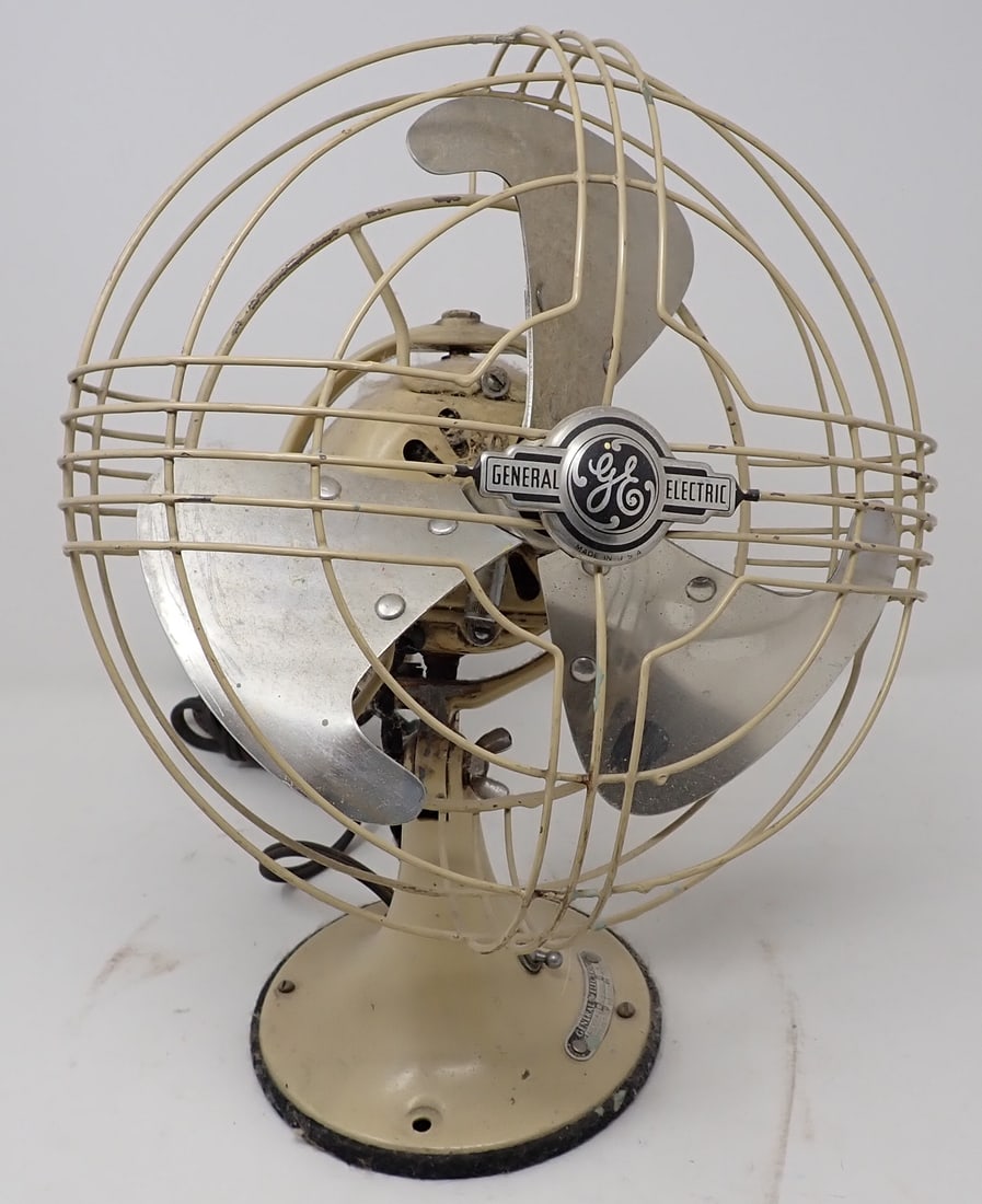 General Electric 3 Blade Fan: Approx 10" in diameter and 13" tall.