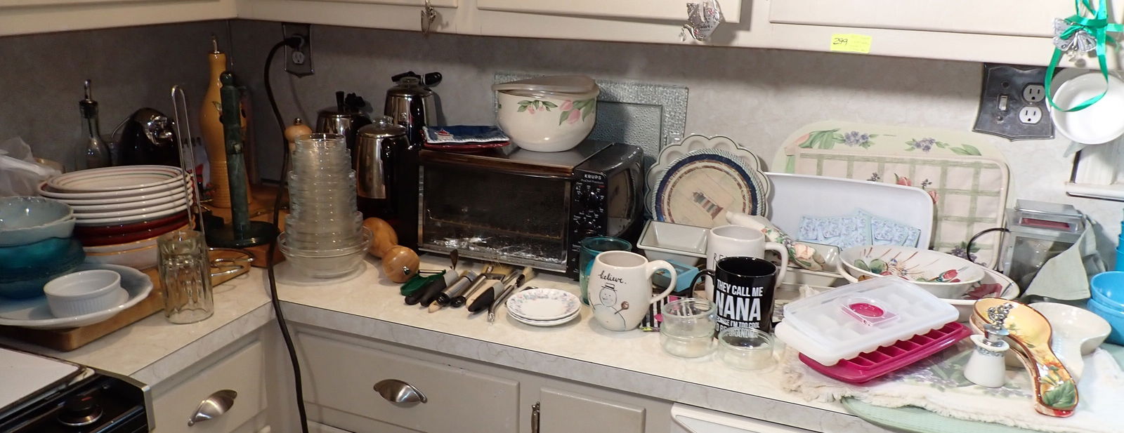 Kitchen Counter Contents (1 of 16)