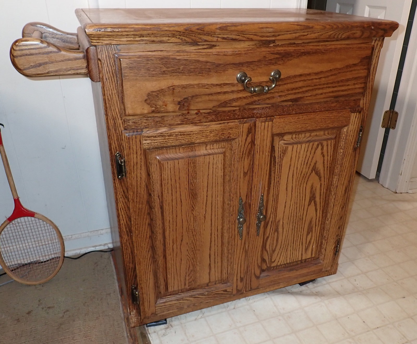 Small Cabinet w/ Towel Rack: Approx 17 1/2" x 35" x 34" tall. No shipping ! Bring proper help to remove.